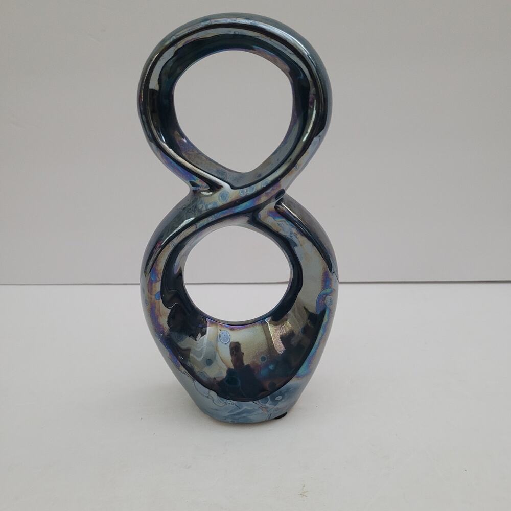 Infinity Loop Vase